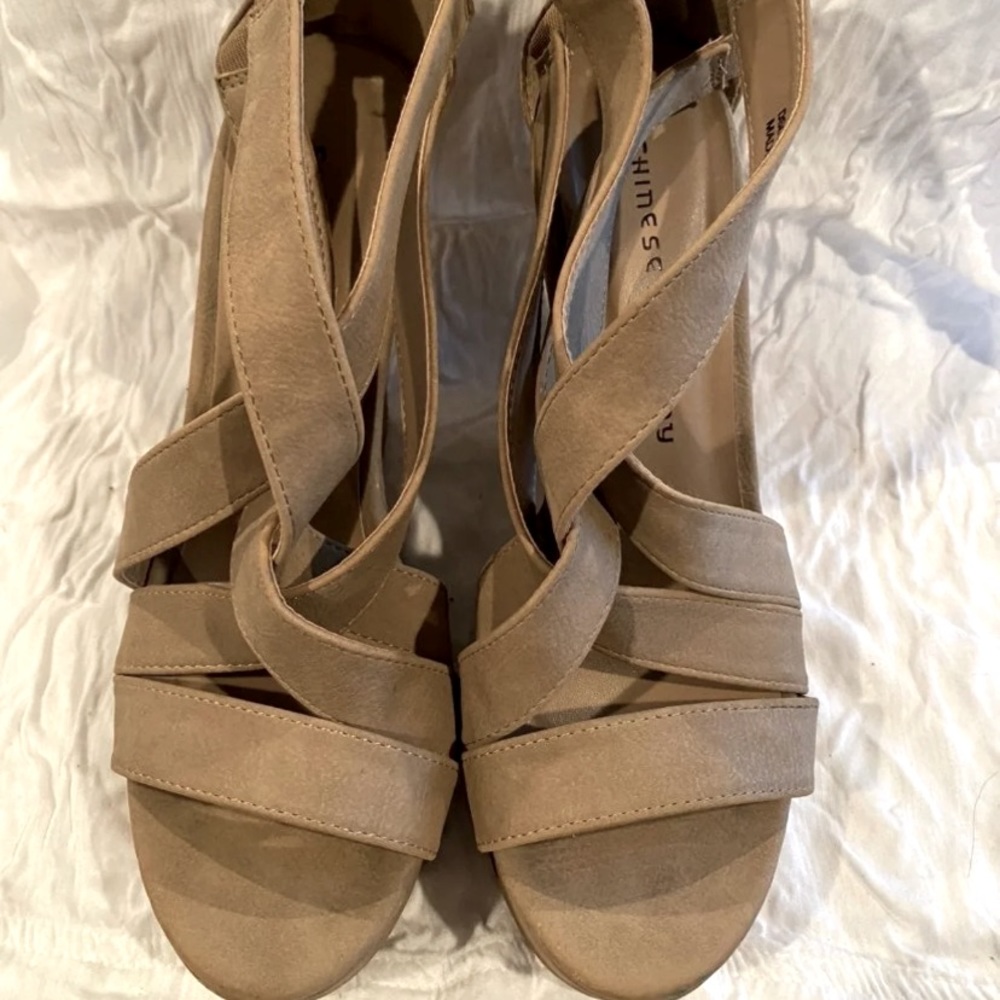 Chinese Laundry wedges